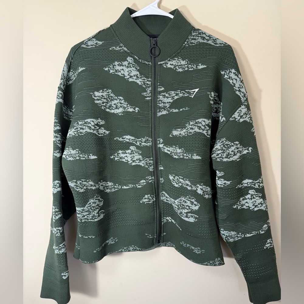 Gymshark Olive Camouflage Bomber Jacket Medium - Picture 3 of 7